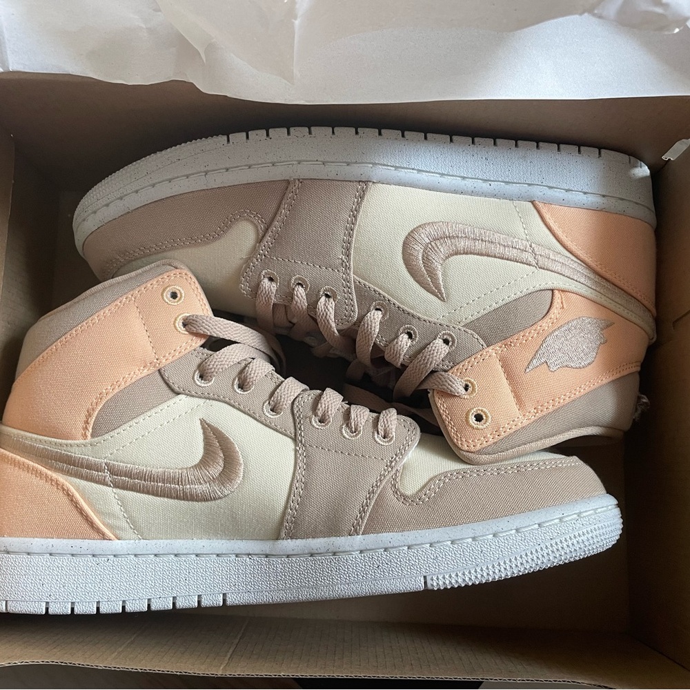 Nike Air Jordan 1 Mid SE in Desert Gold and Celestial